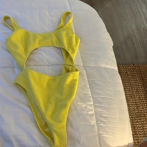 Pacsun one piece swimsuits